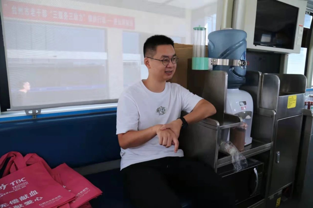 涌动的情，，，，，，转达的爱|公司团委组织2021年无偿献血运动-bm11222宝马娱乐网站-新闻动态